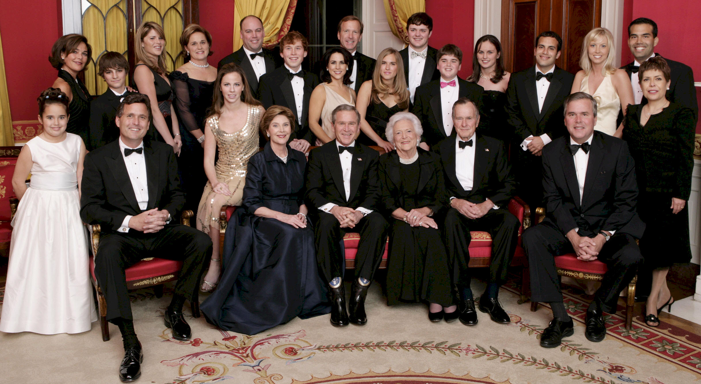 Entire Bush family registers with Democratic Party