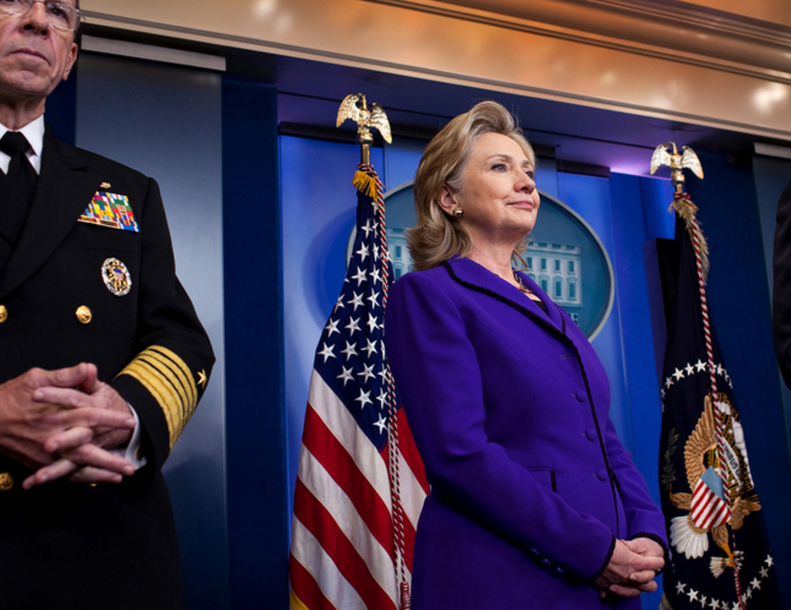 Clinton condemns Putin's "war on voters" in both Russia and America 