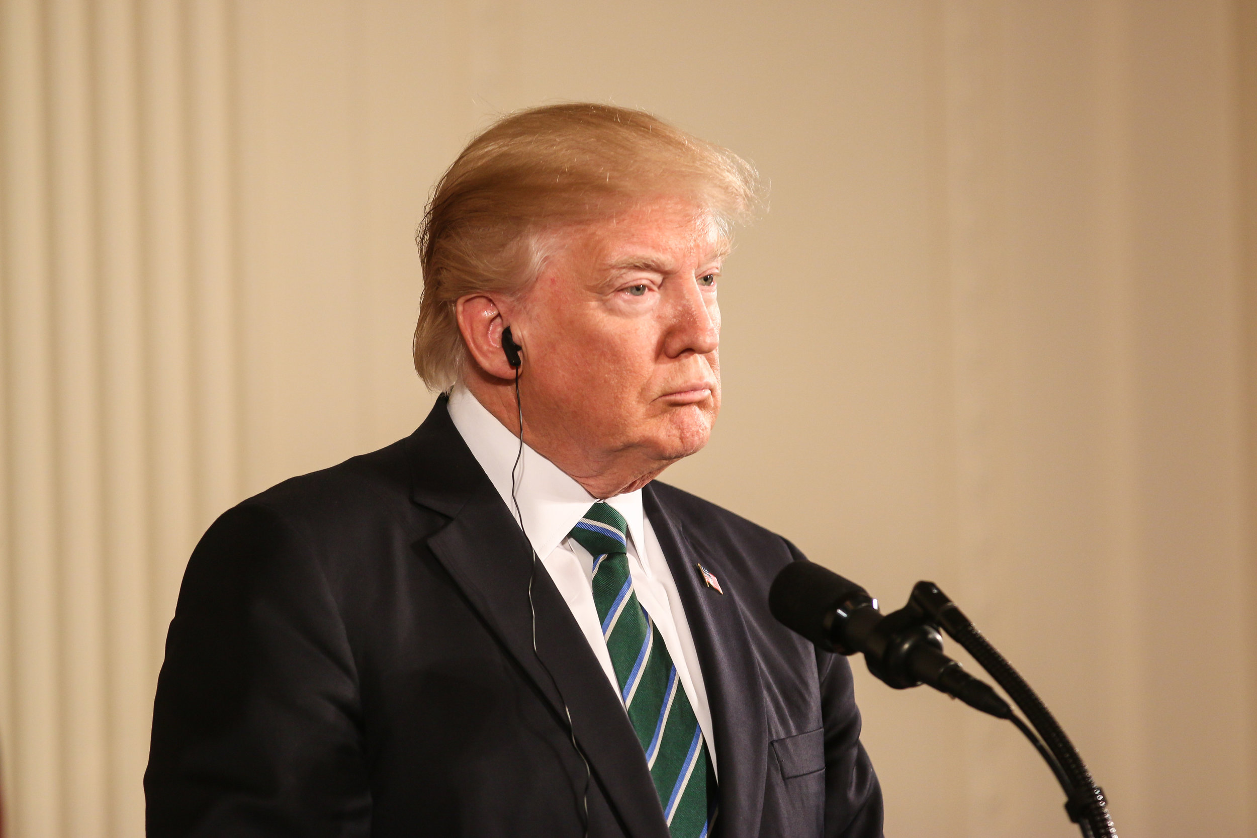 Comey apologizes to Clinton, accuses Trump of treason 