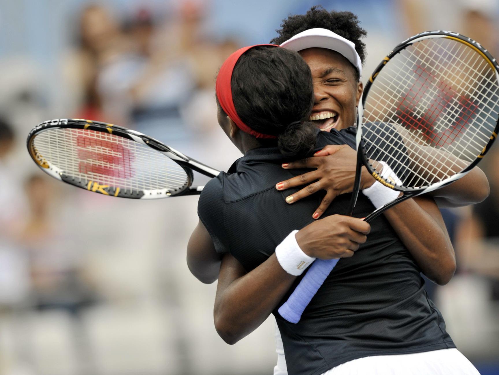Serena and Venus Williams win Men's Doubles Final at Wimbledon