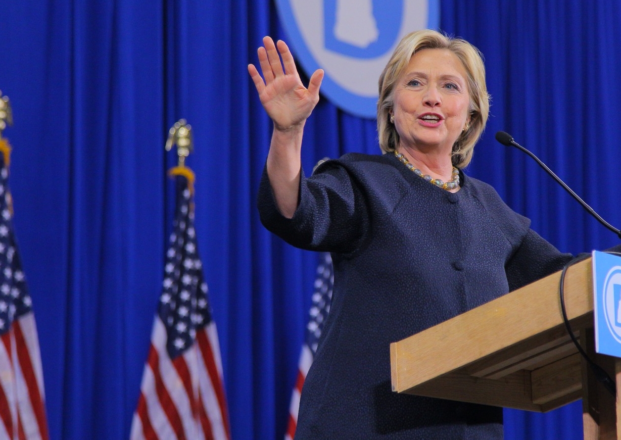 Critics praise Clinton's superb grasp of words' meanings