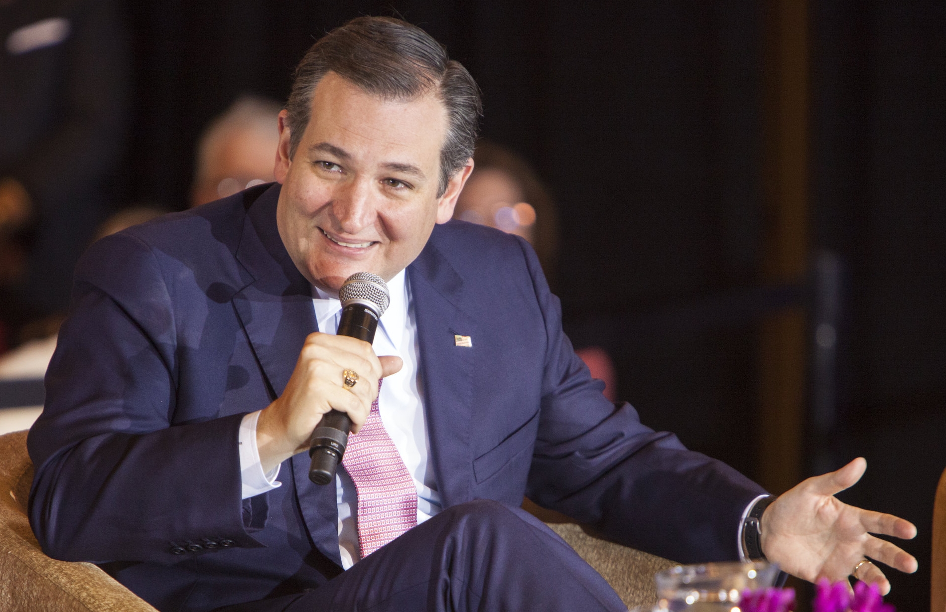 Ted Cruz confesses he, of course, killed Vince Foster
