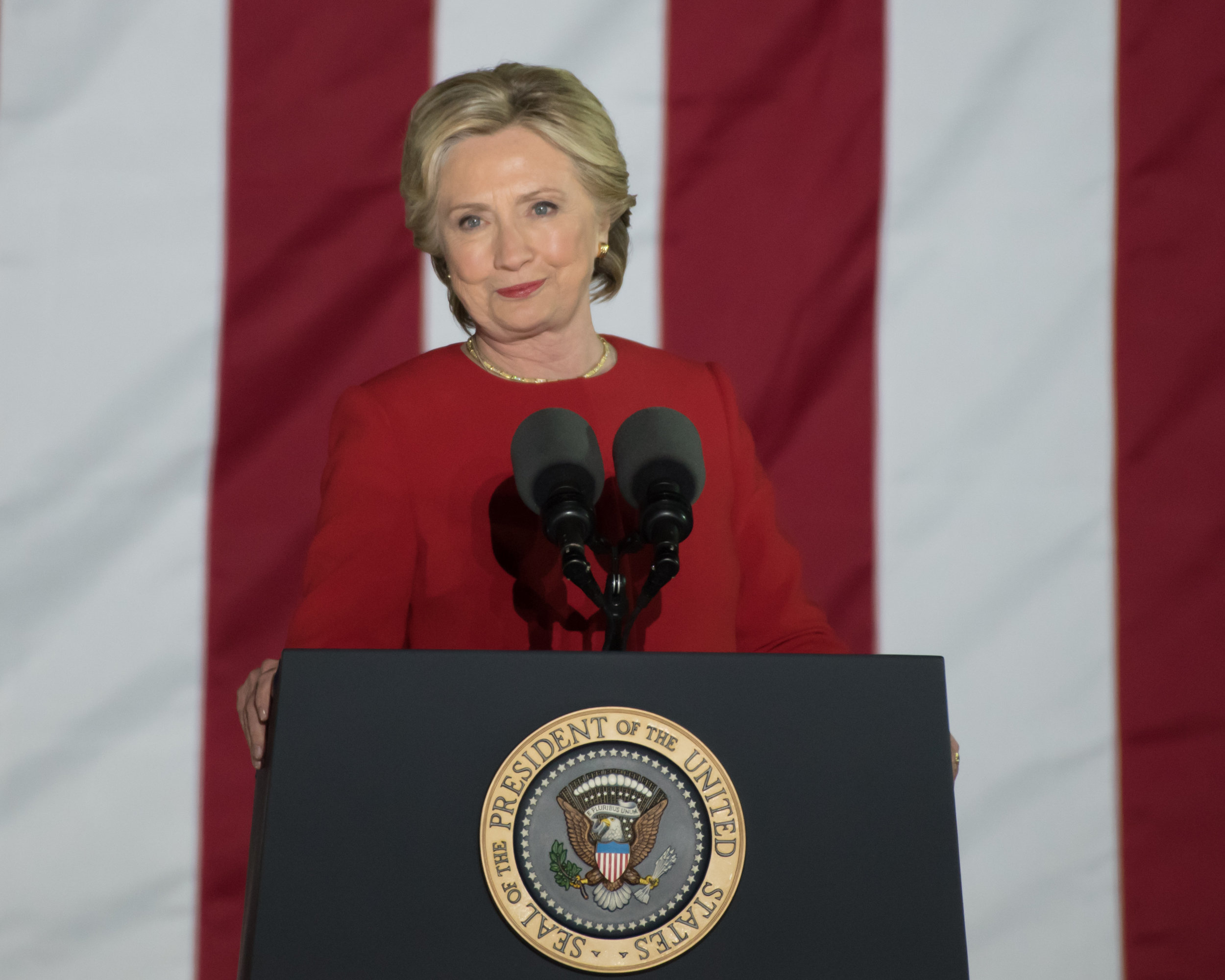 NYT pans Clinton's "oppressively intelligent press conference" as "boring and too sane"